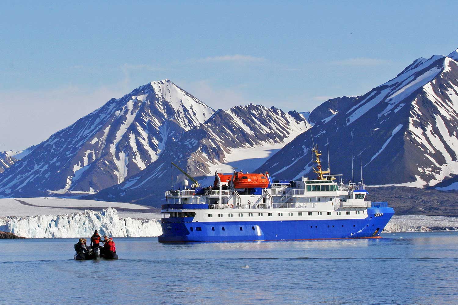 Quest expedition ship Svalbard