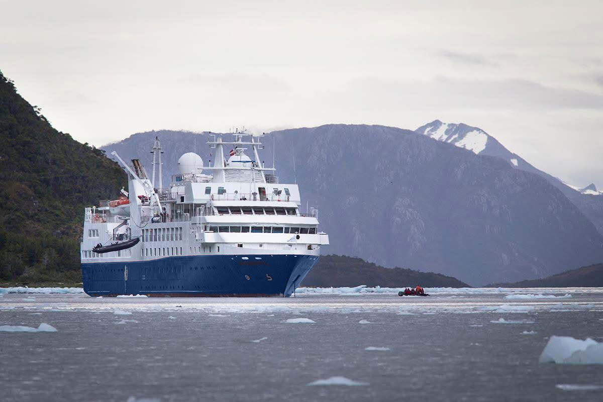MV Discoverer MV Discoverer