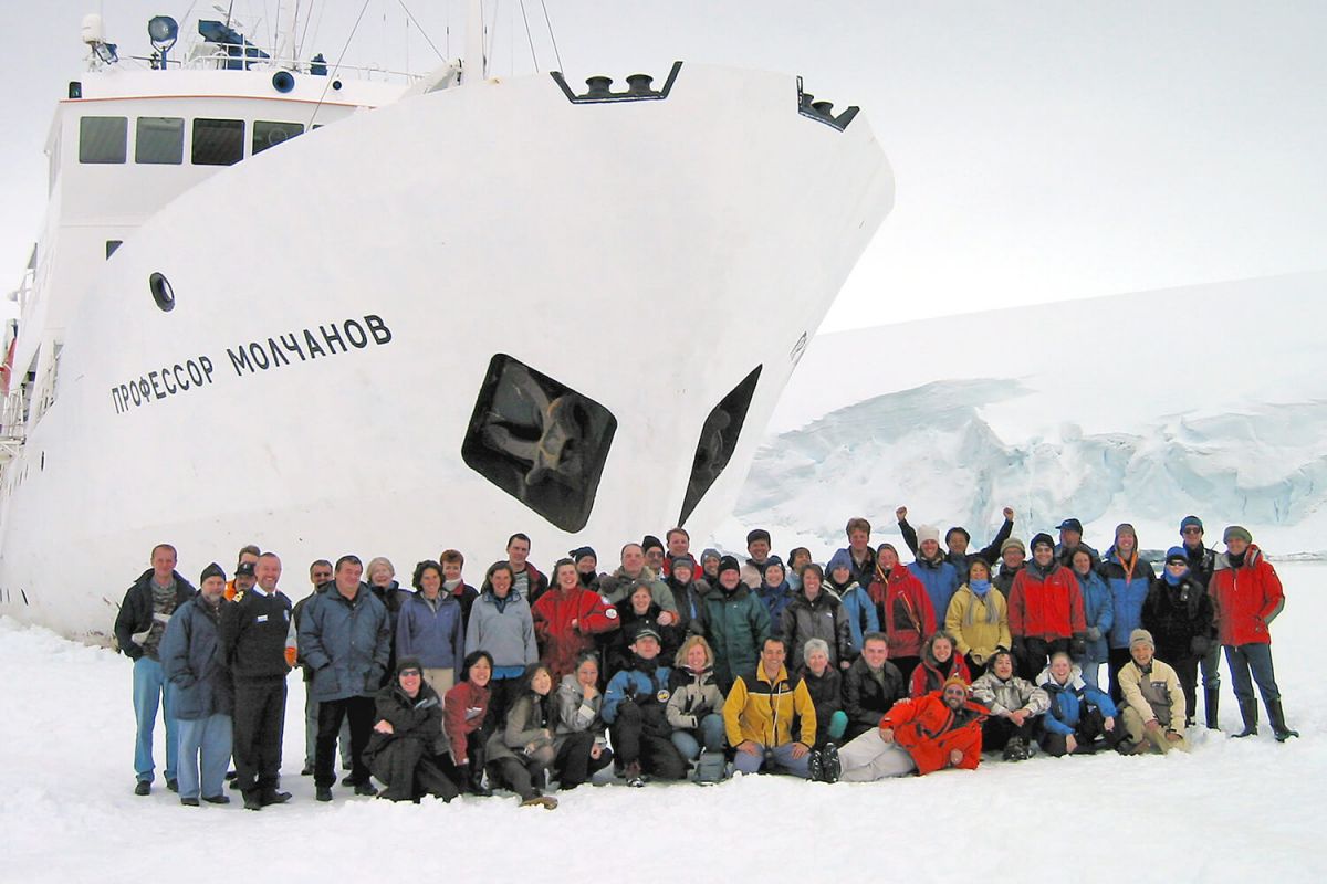 expedition cruise passengers